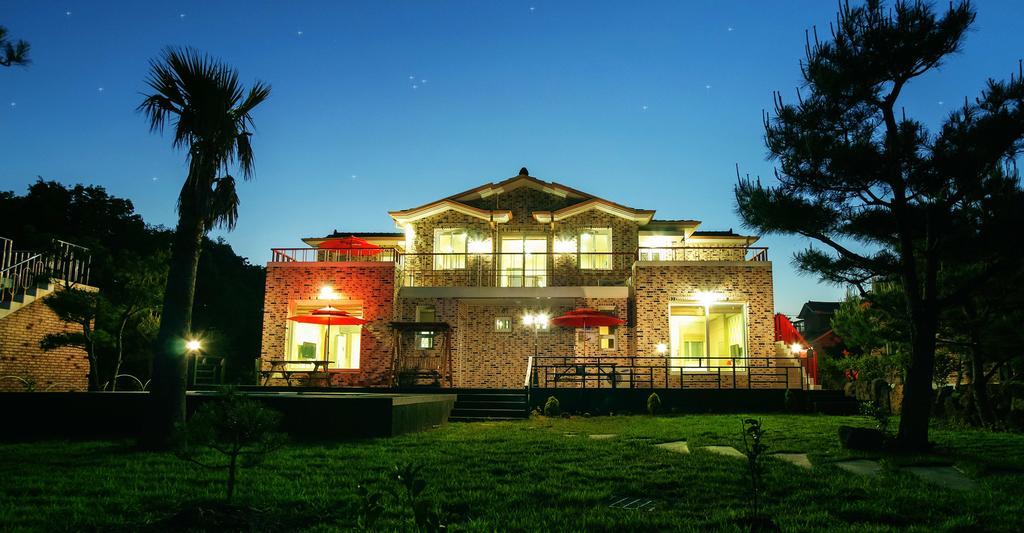 Jeju Olleh House Villa Buitenkant foto